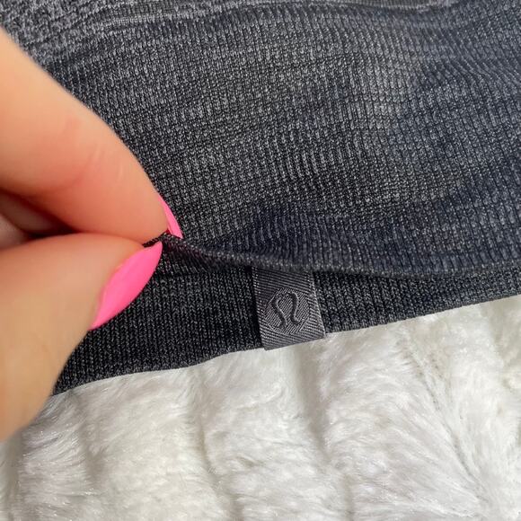 LULULEMON Breeze By Muscle Tank Top Small Polar Spots Titanium / Black - Picture 3 of 5